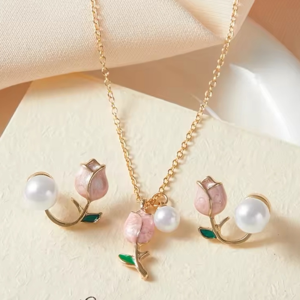 Gold Filled Tulip Pearl Jewelry Set - Picture 1 of 1